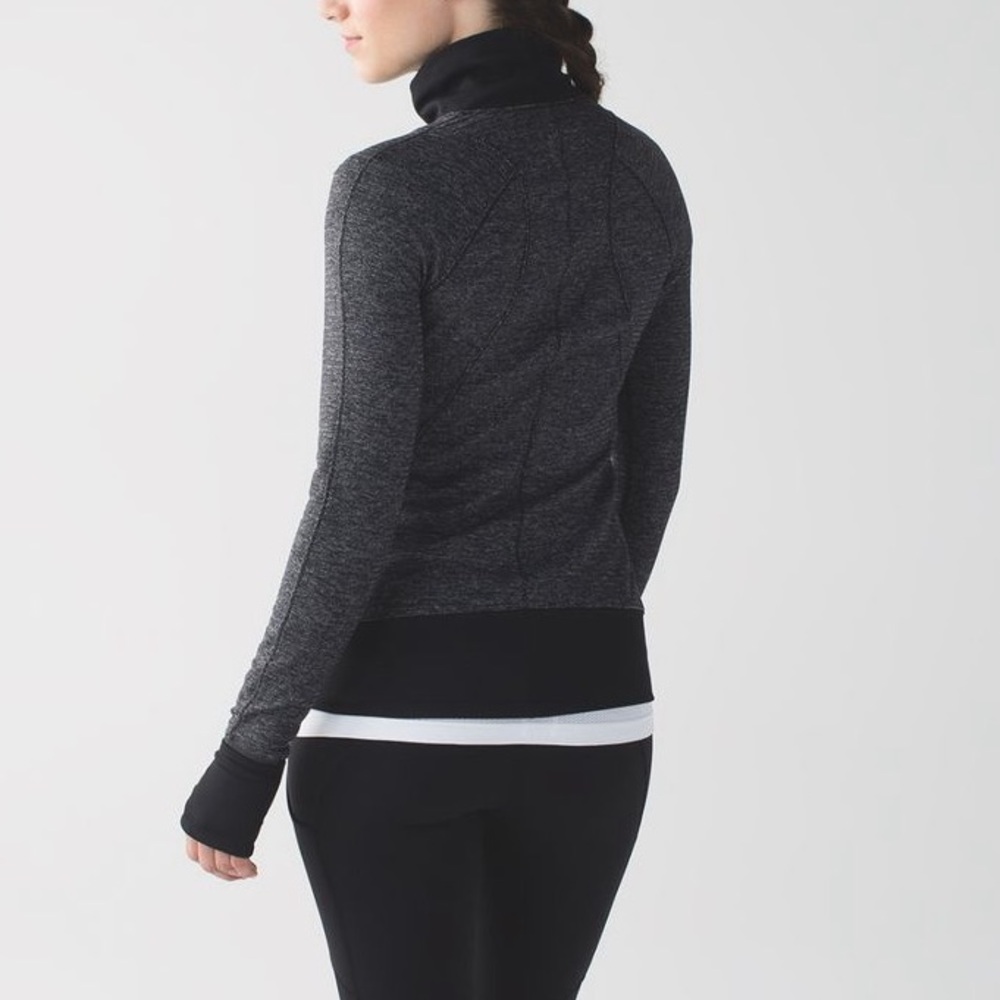 Lululemon Runderful 1/2 Zip - Picture 3 of 16